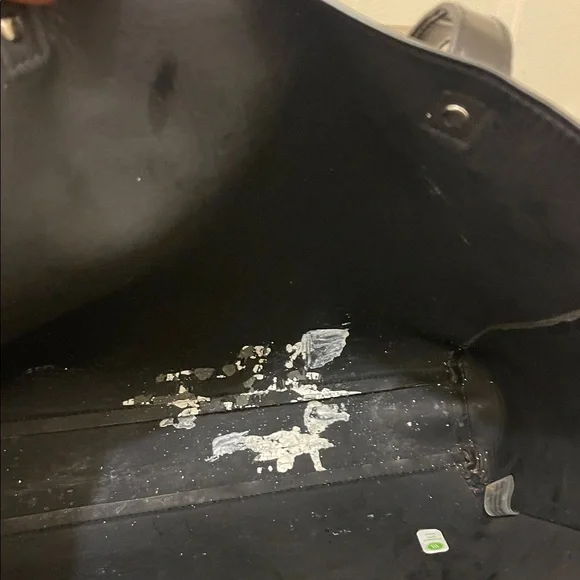 Givenchy Parfums please check all picture of condition - Picture 16 of 17